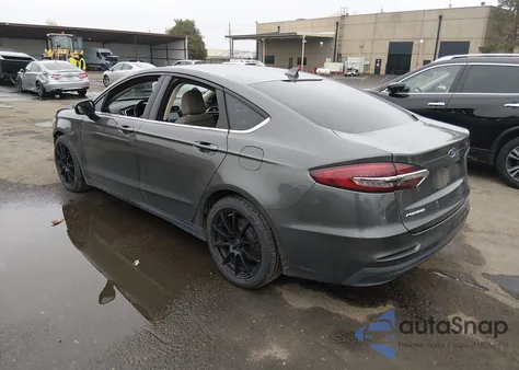 2020 Ford Fusion S z USA, uszkodzony, nr VIN 3FA6P0G76LR256257